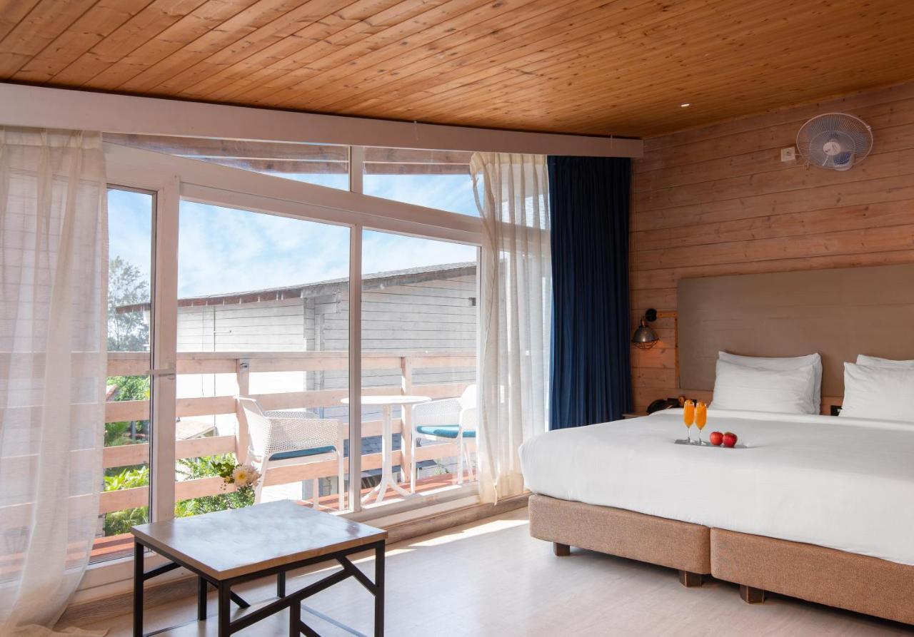 Living Room Beach Resort Morjim Eksteriør bilde