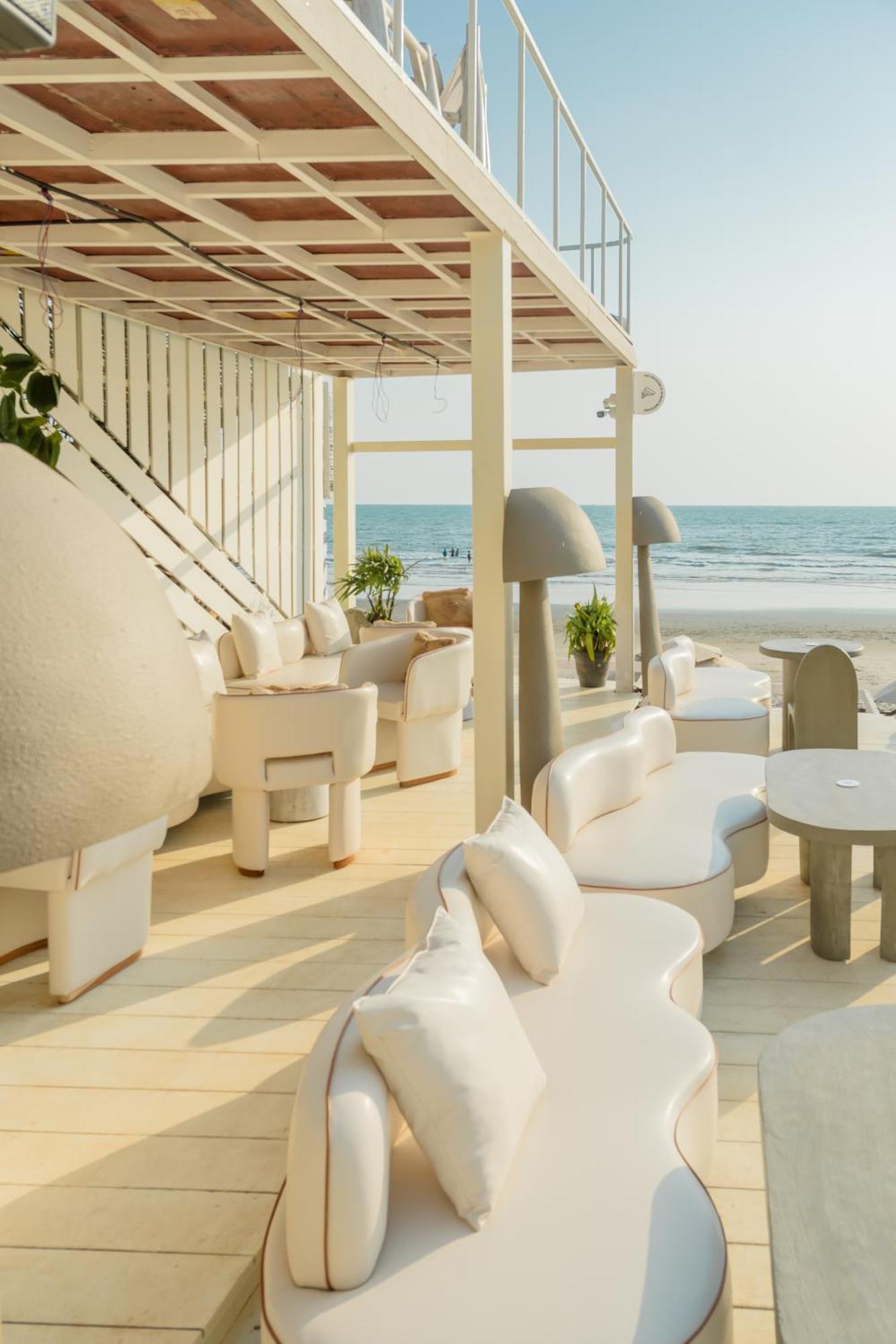 Living Room Beach Resort Morjim Eksteriør bilde